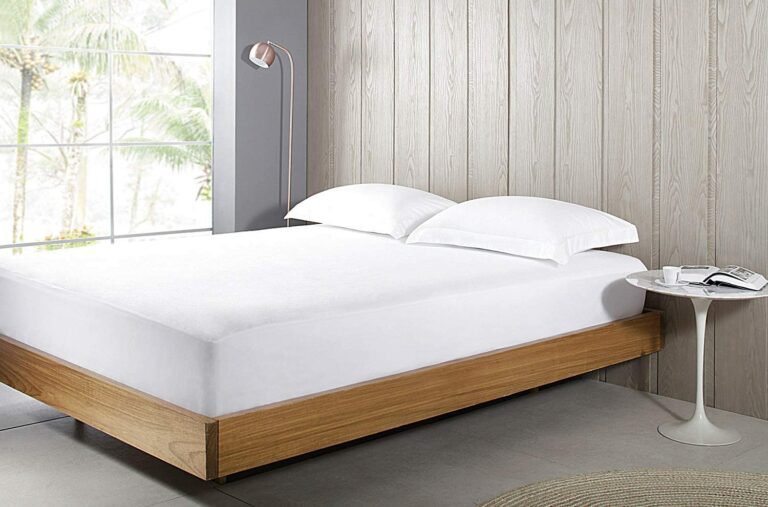 Cama com o protetor Maison II